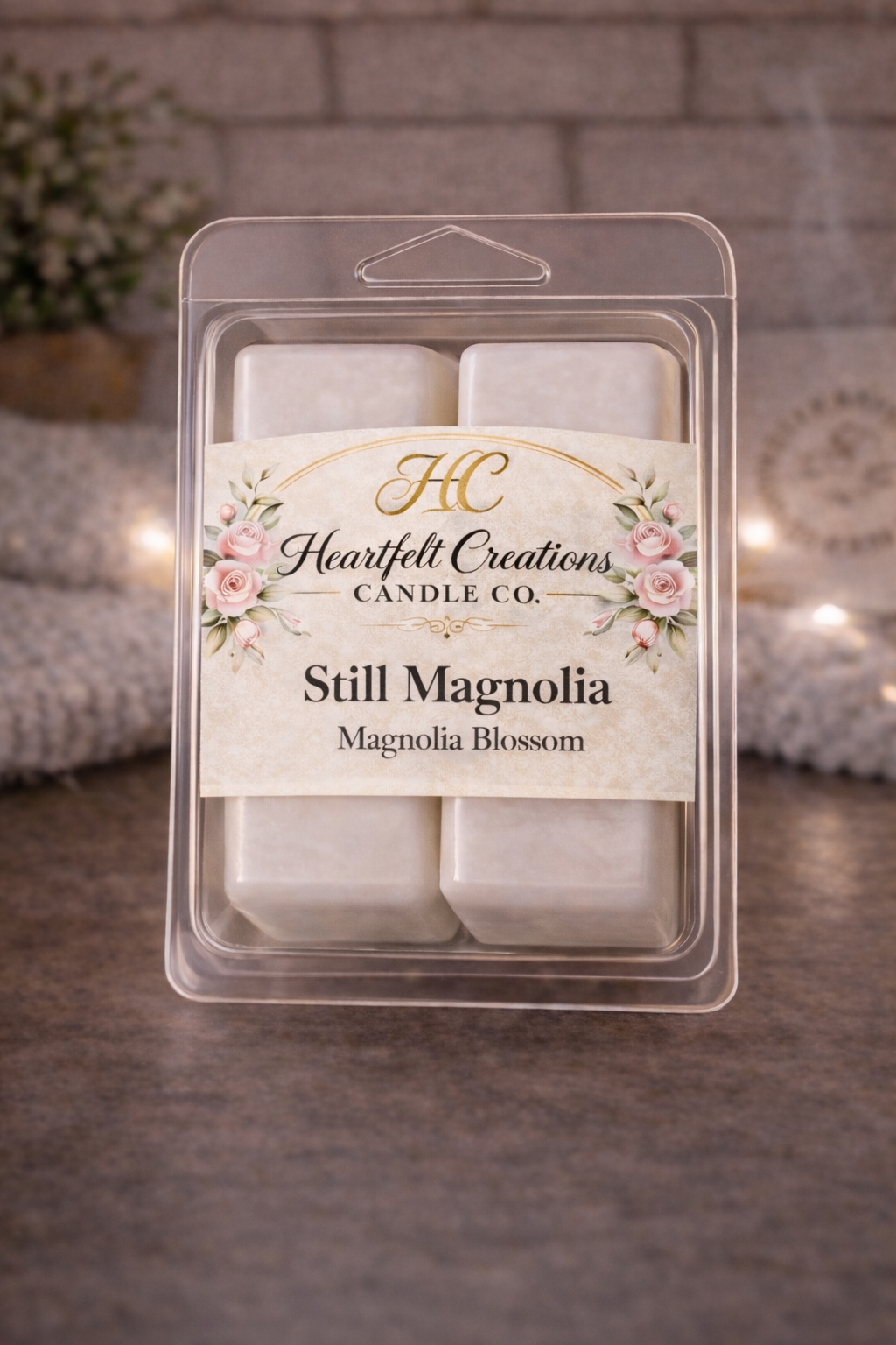 Still Magnolia                                     4 oz Wax Melt.                        Magnolia Petals